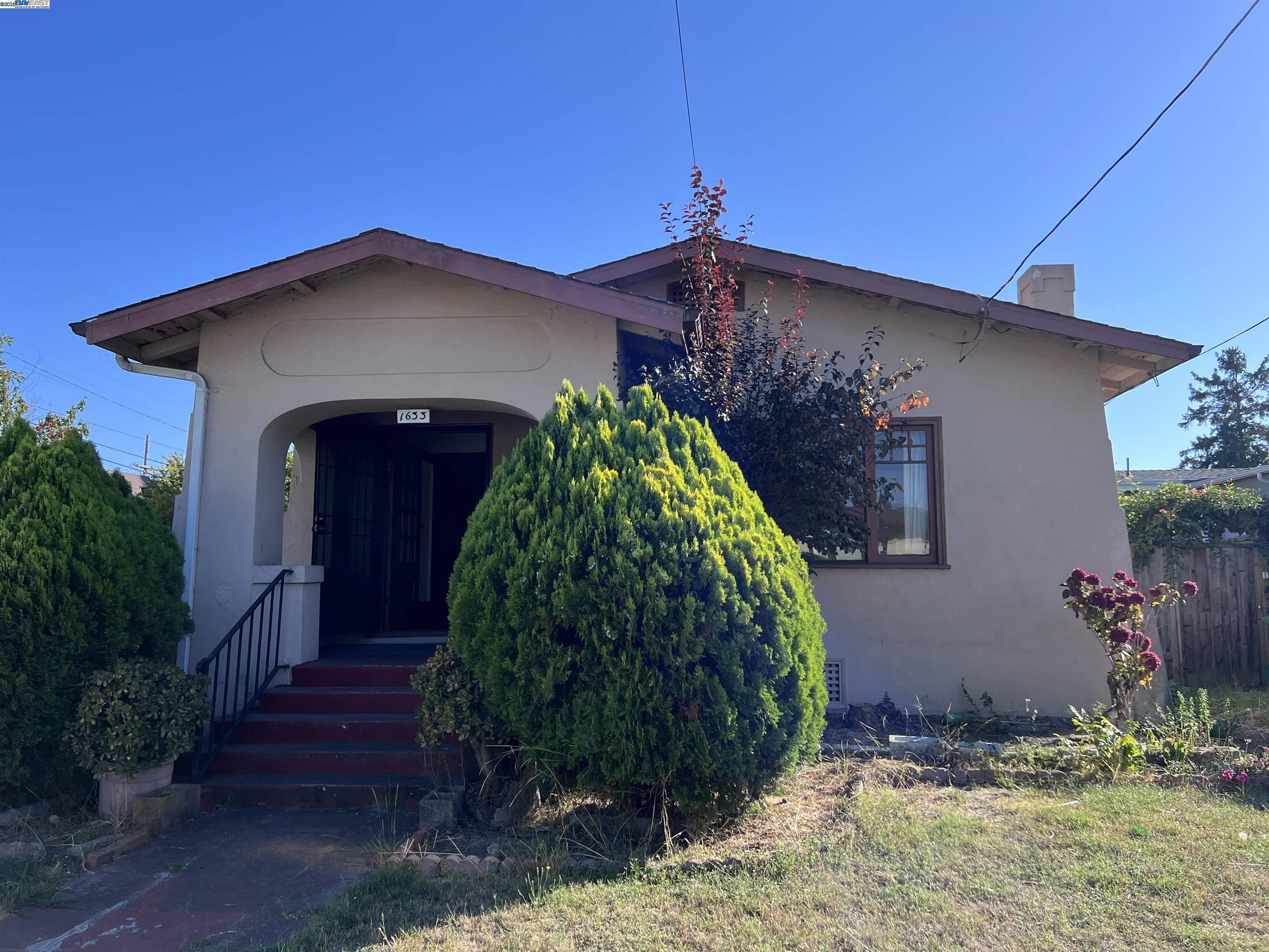1633 Excelsior Ave