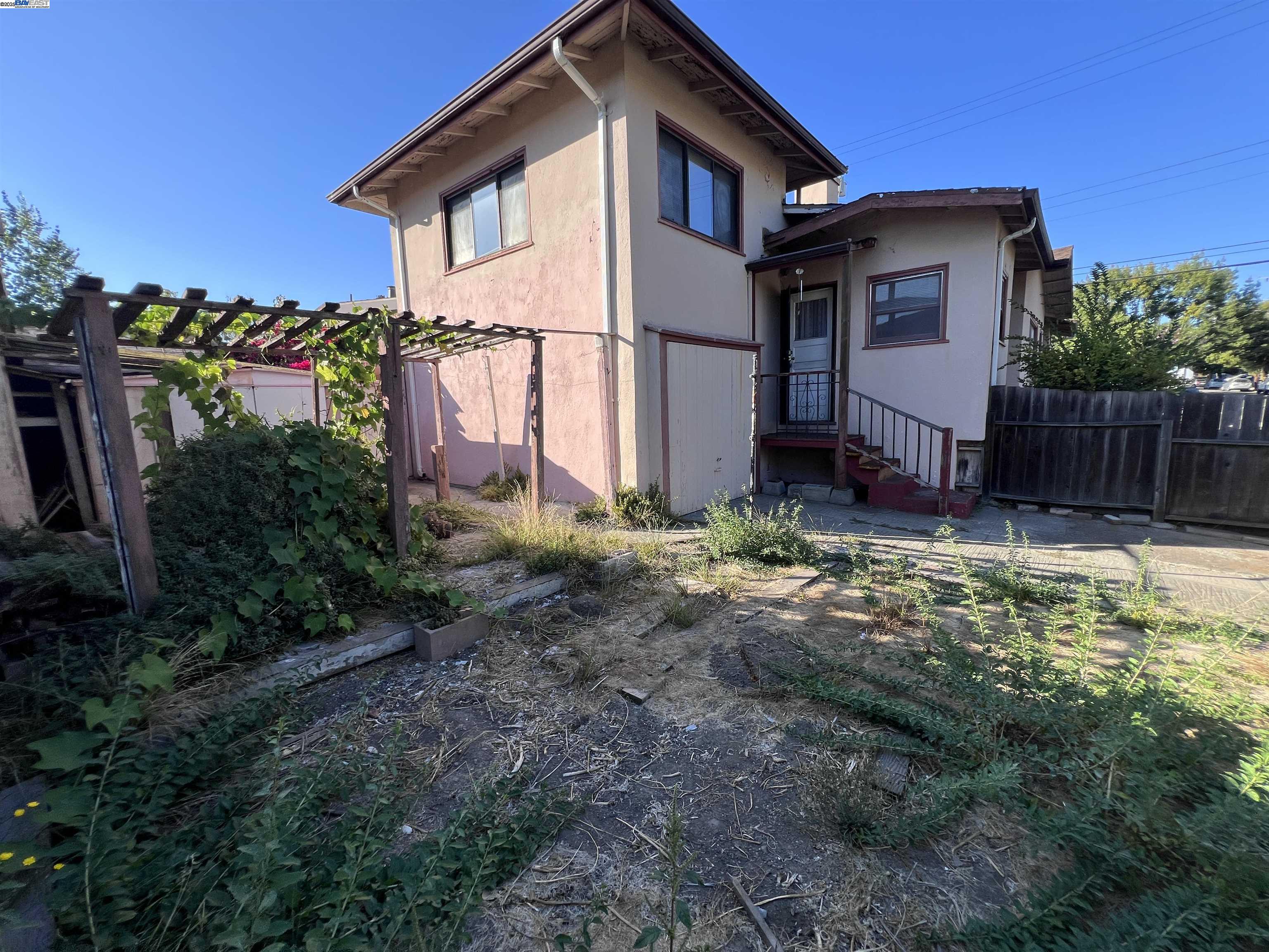 1633 Excelsior Ave