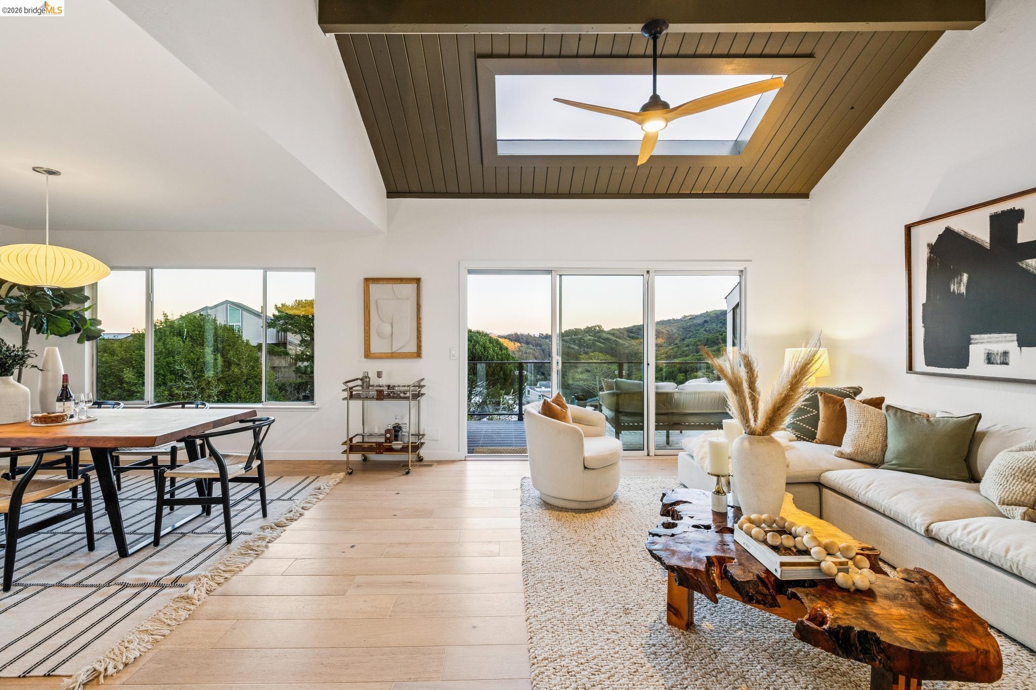 311 Vista De Valle