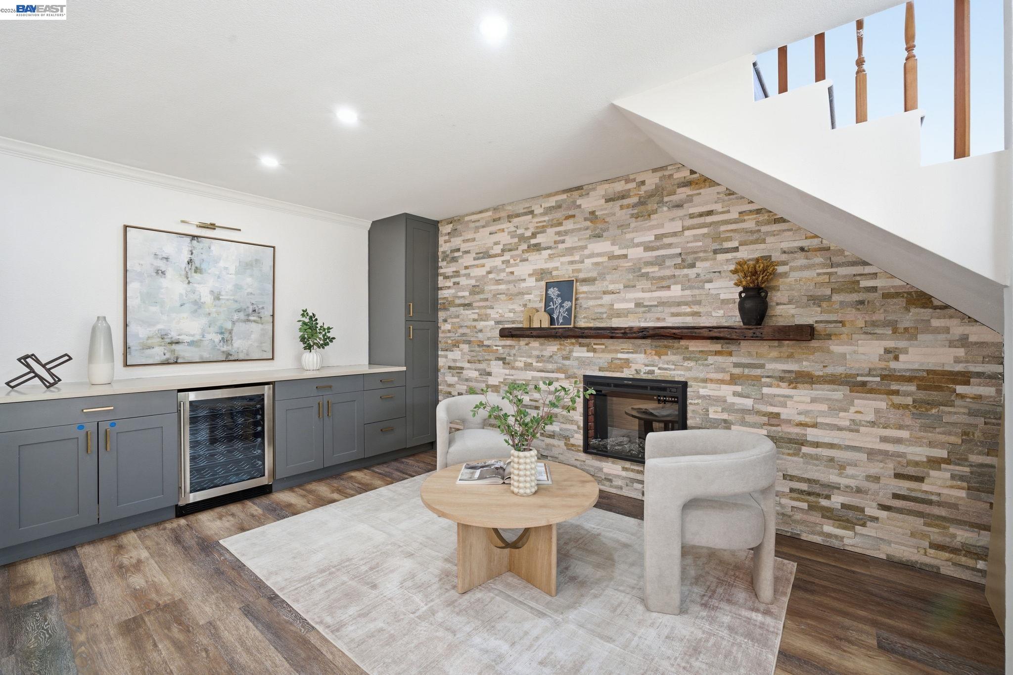 2901 Glen Heather Dr