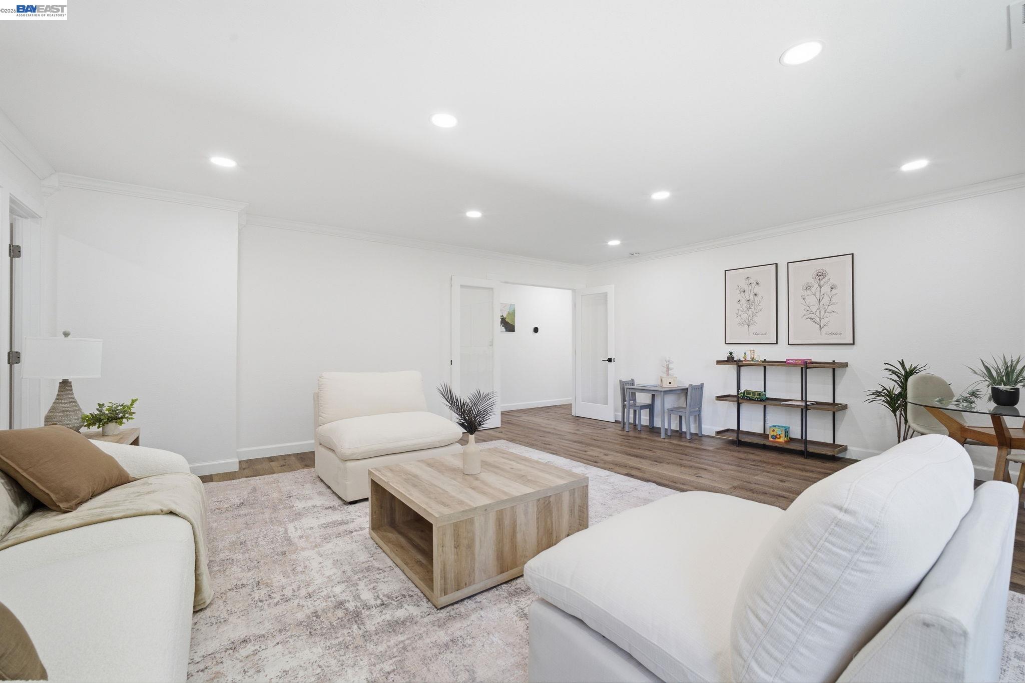 2901 Glen Heather Dr