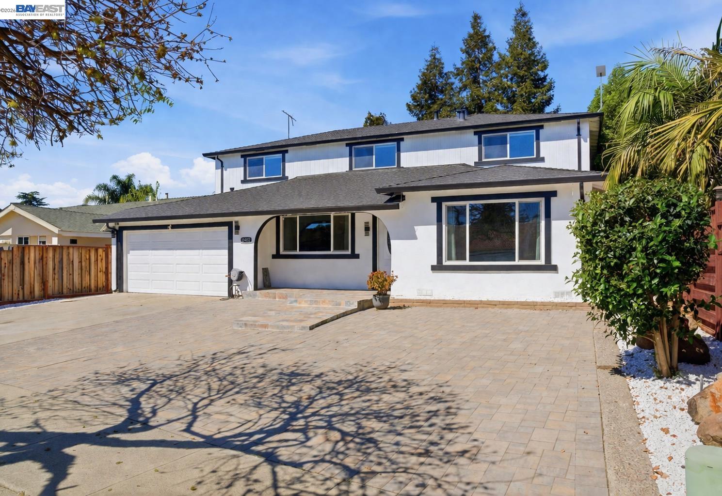 2901 Glen Heather Dr