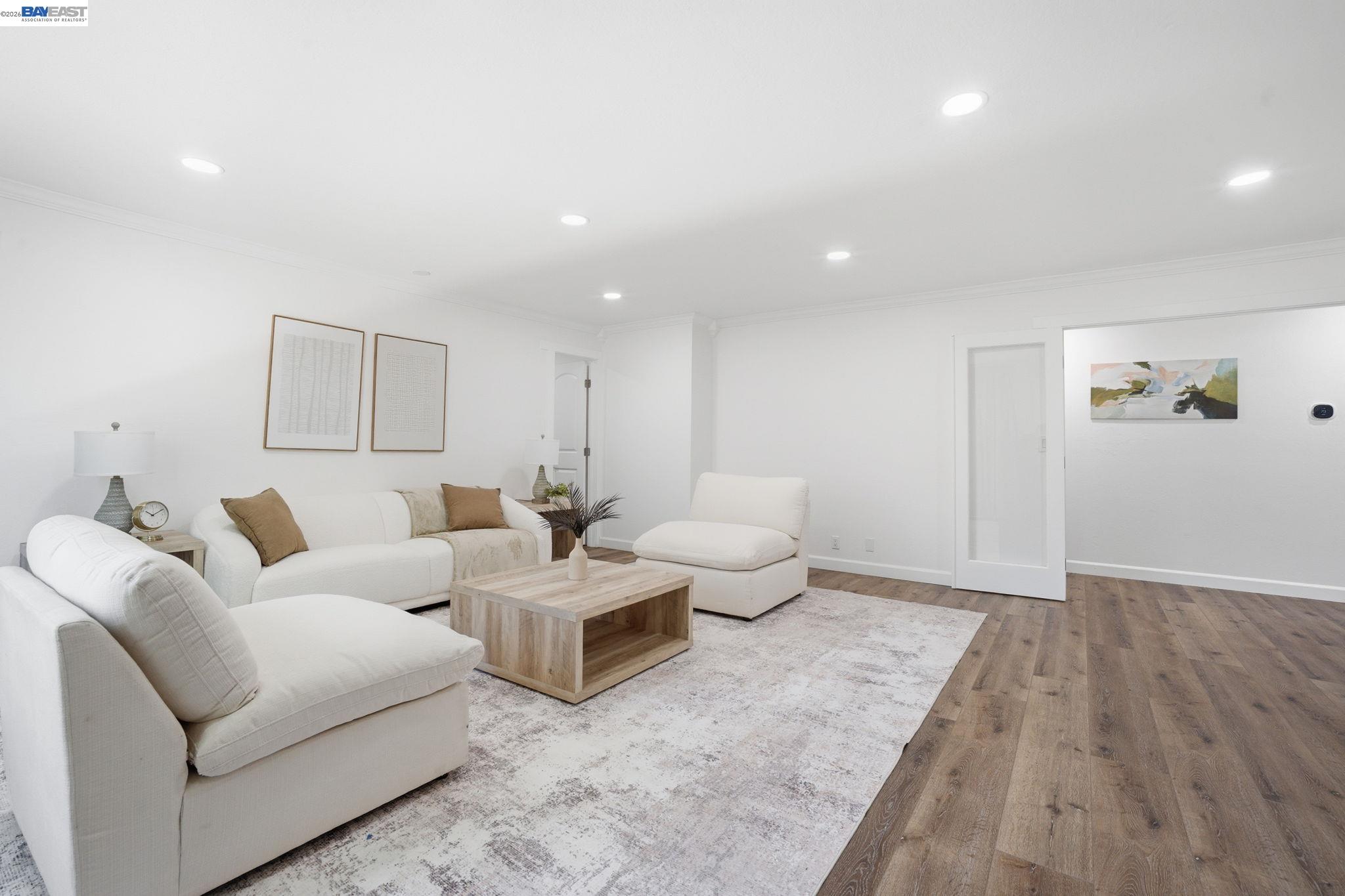 2901 Glen Heather Dr