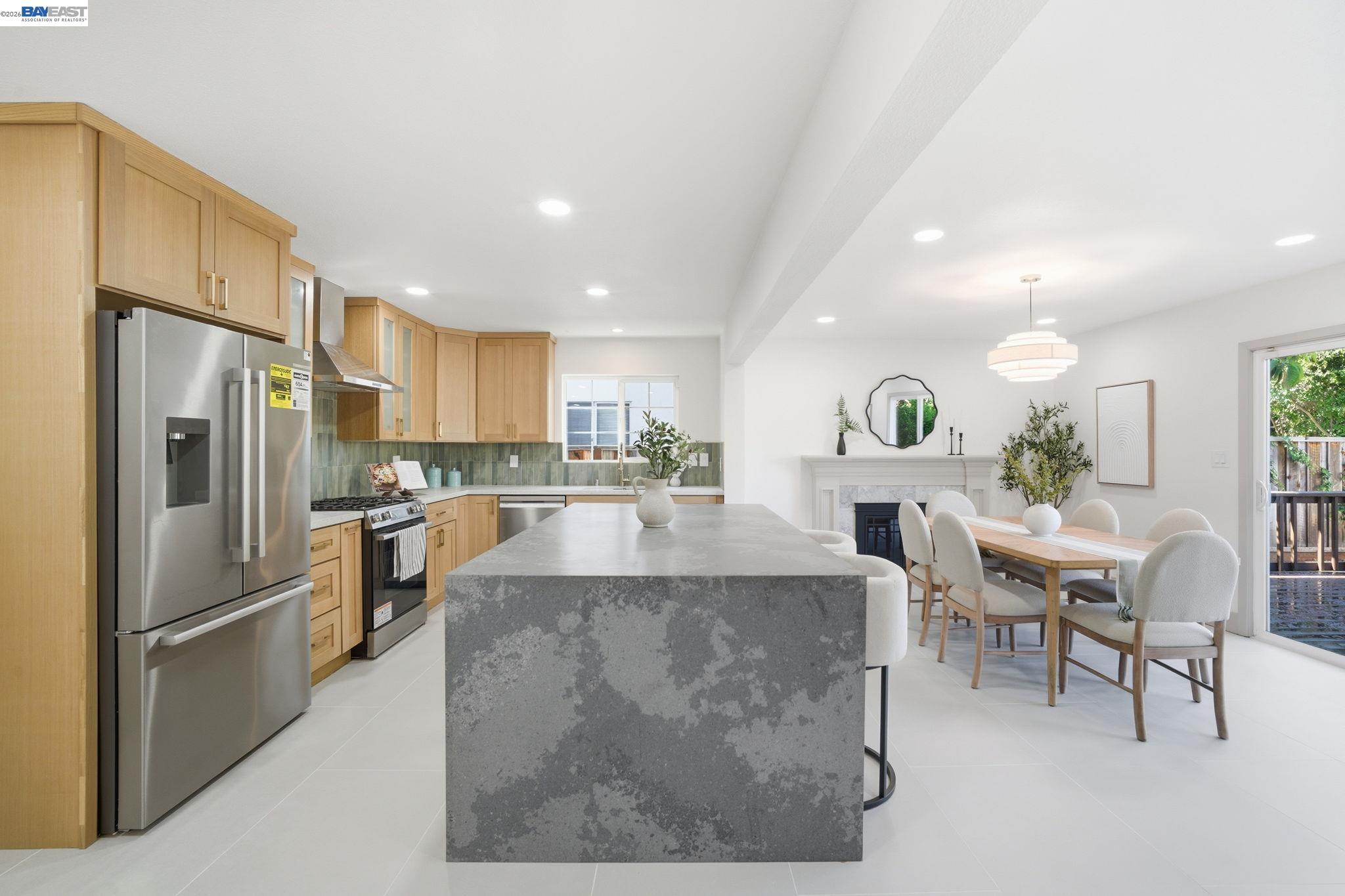1789 Linnet st