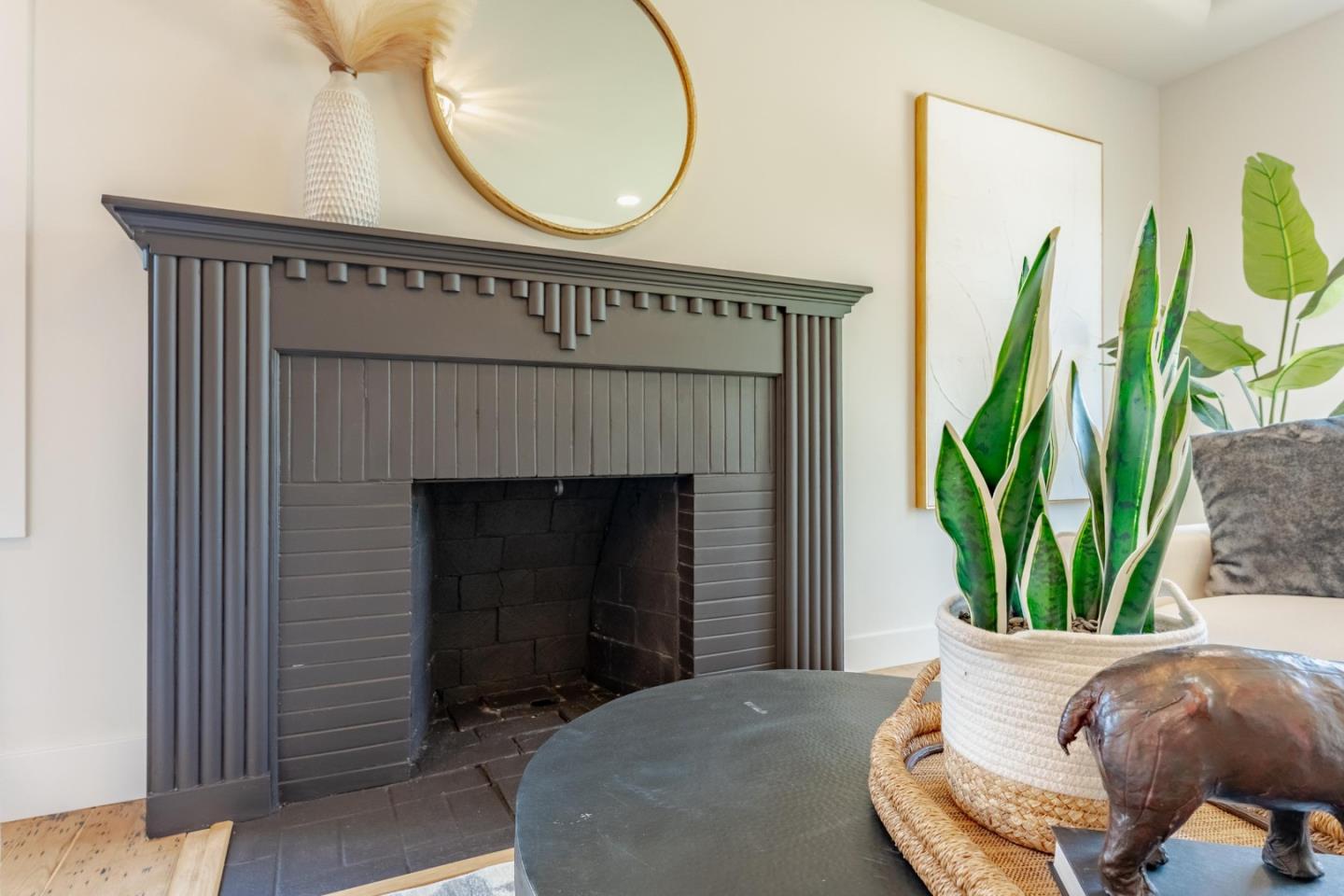 4323 Allendale Avenue