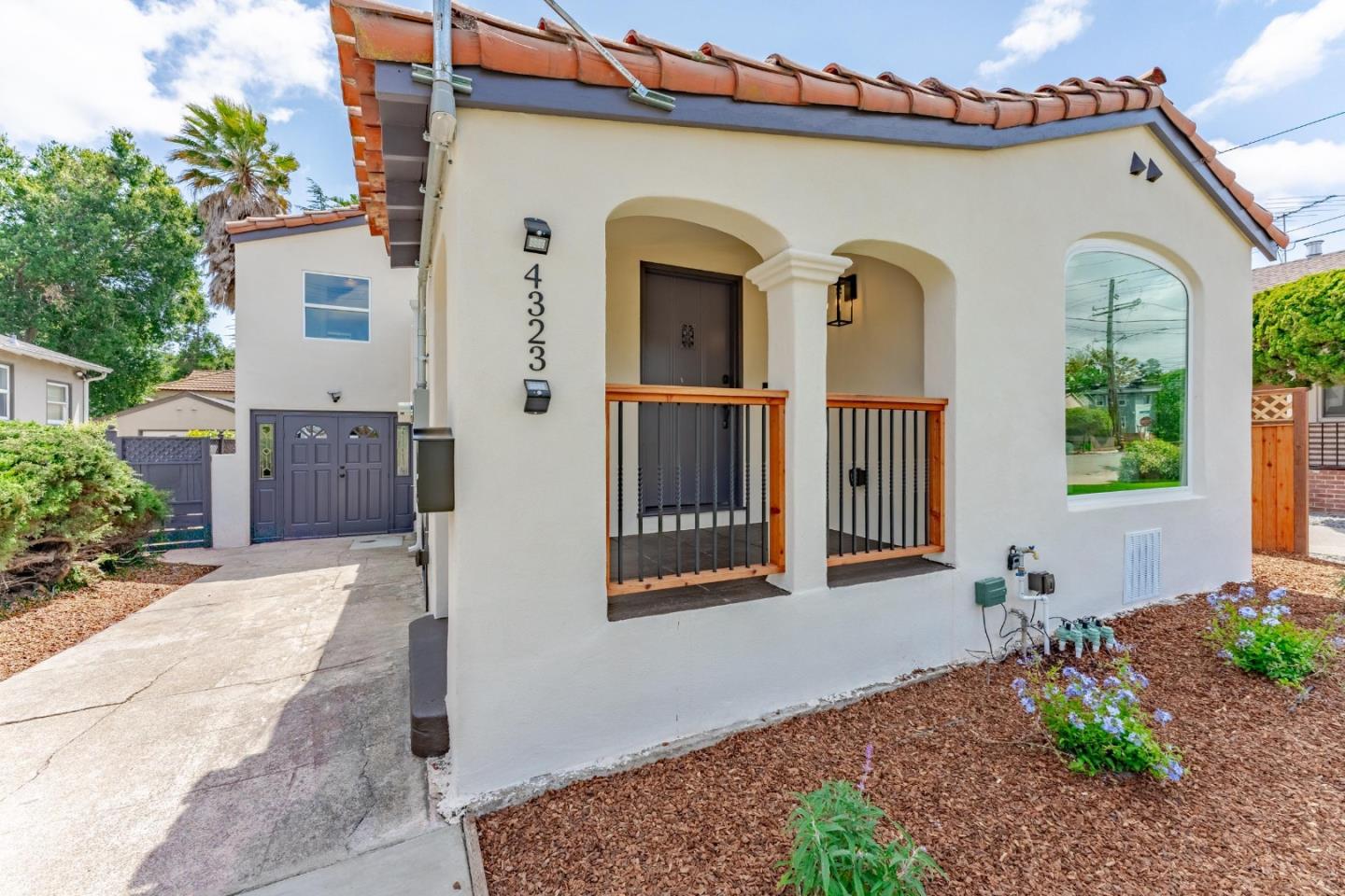 4323 Allendale Avenue