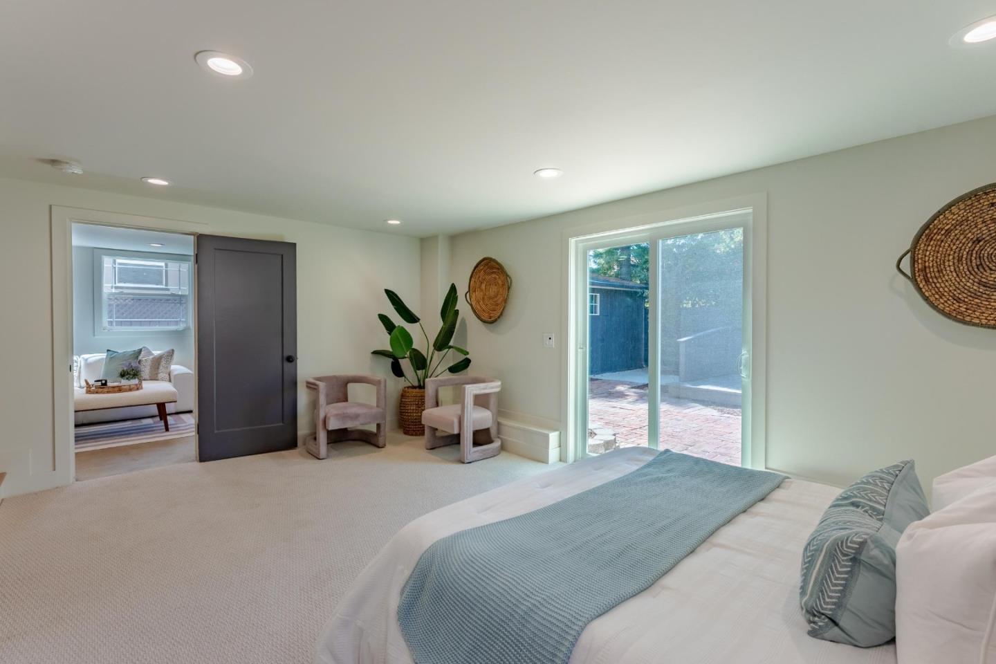 4323 Allendale Avenue