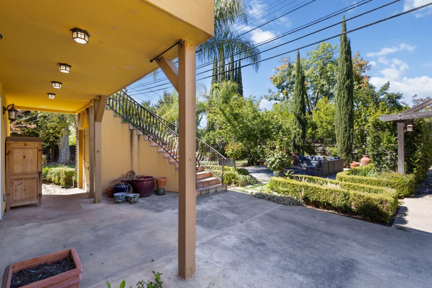 3303 Pope Avenue