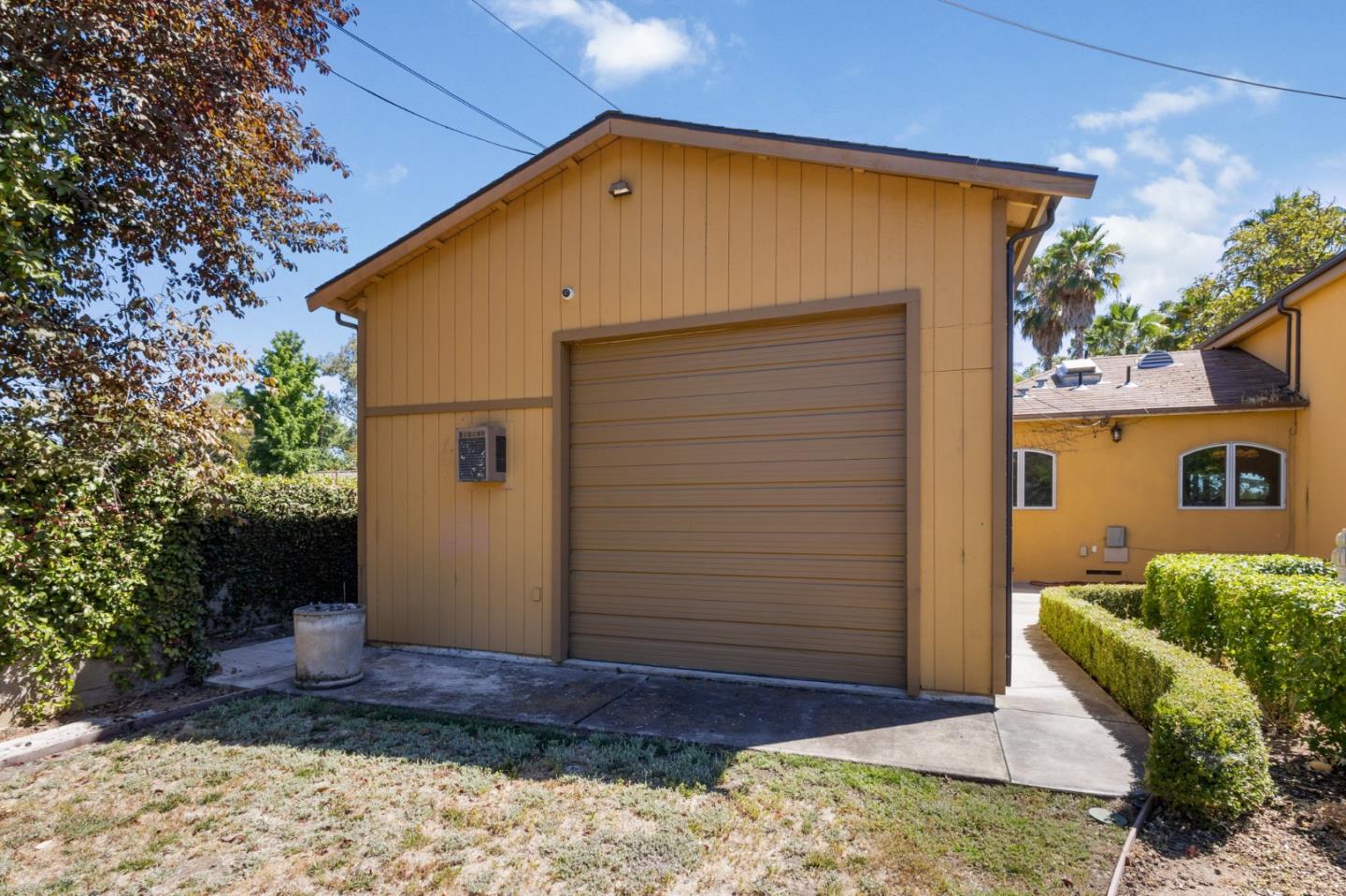 3303 Pope Avenue