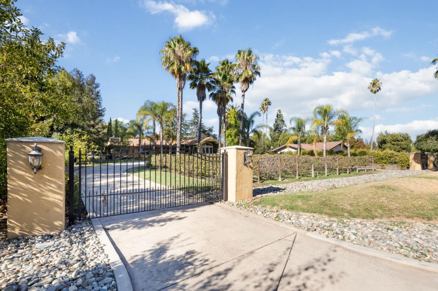 3303 Pope Avenue