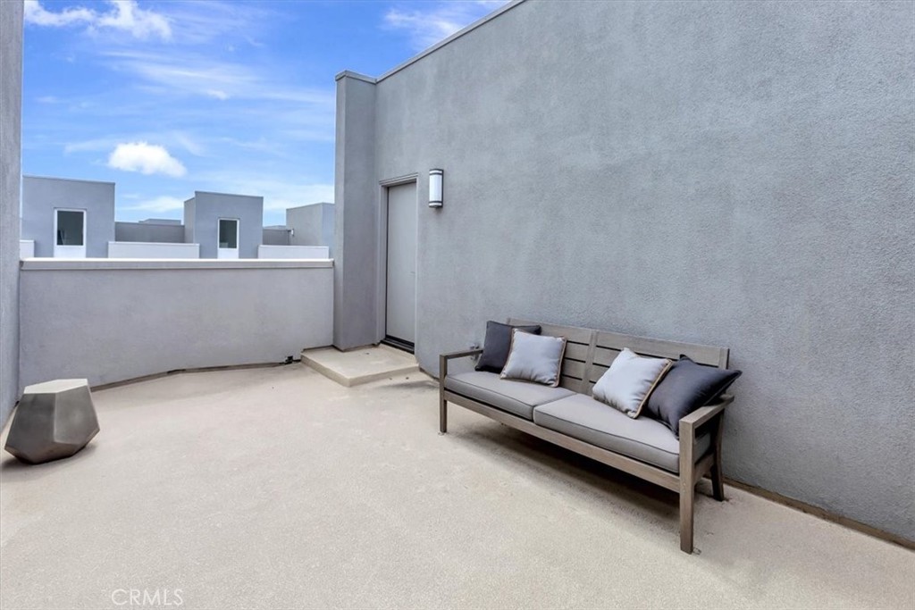 1810 W Bushell Street