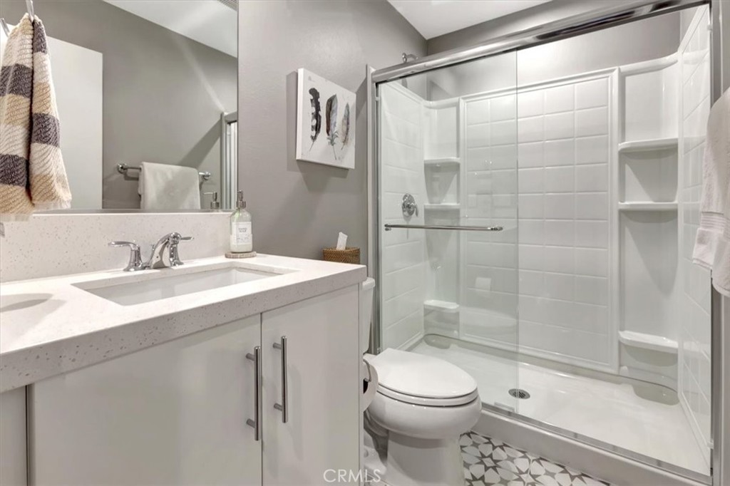 1810 W Bushell Street