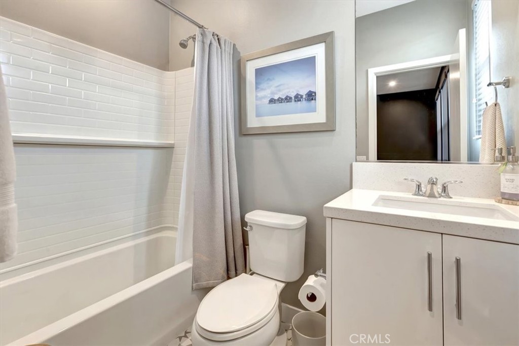 1810 W Bushell Street