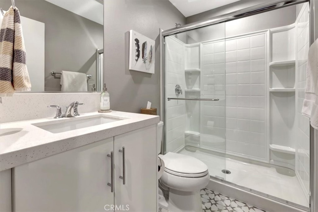 1810 W Bushell Street