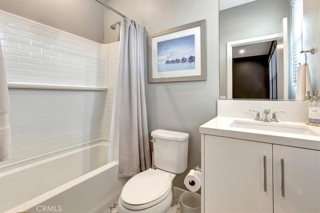 1810 W Bushell Street