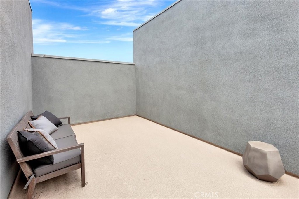 1810 W Bushell Street