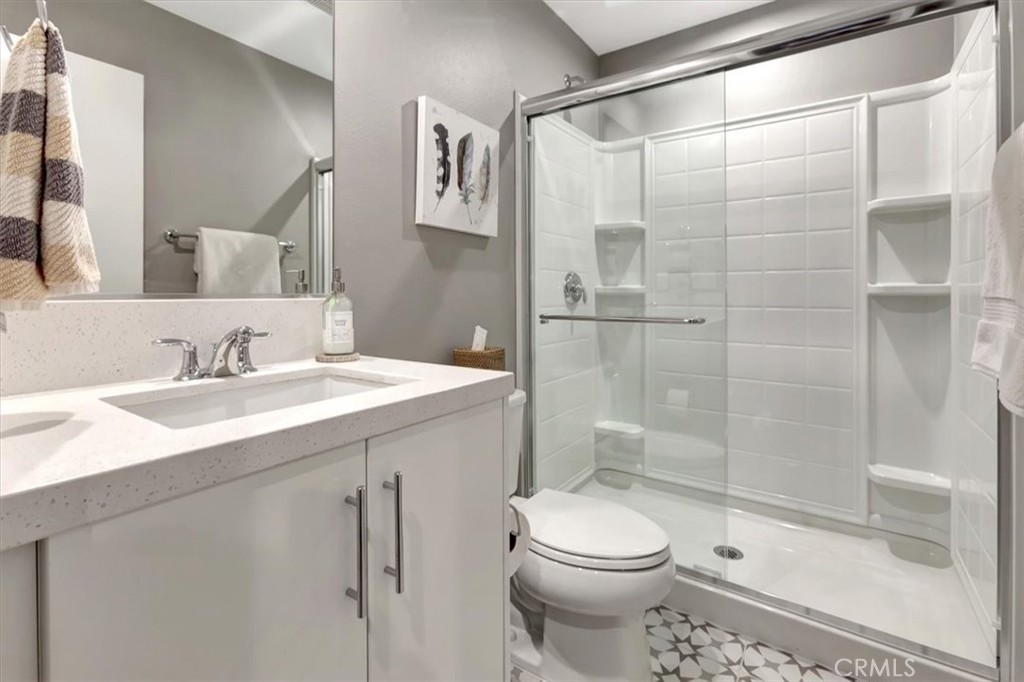 1810 W Bushell Street