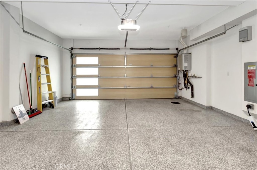 1810 W Bushell Street