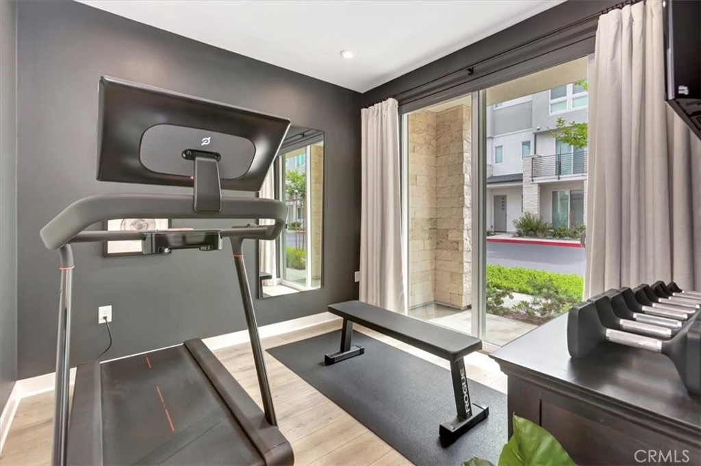 1810 W Bushell Street