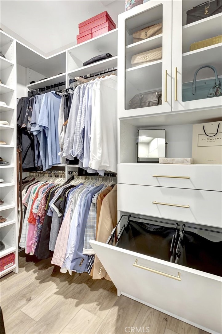 1810 W Bushell Street