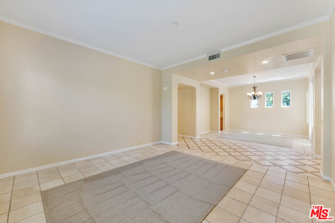 3477 Sunset Pl