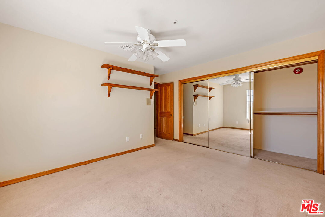 34880 Via Famero Dr