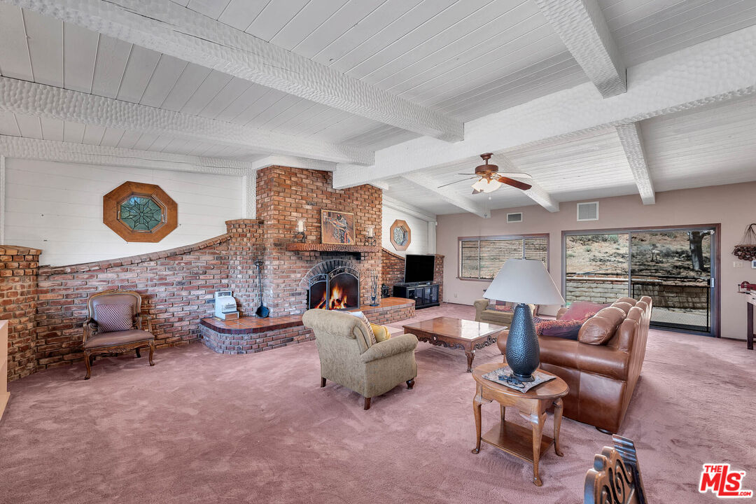 9235 Escondido Canyon Rd
