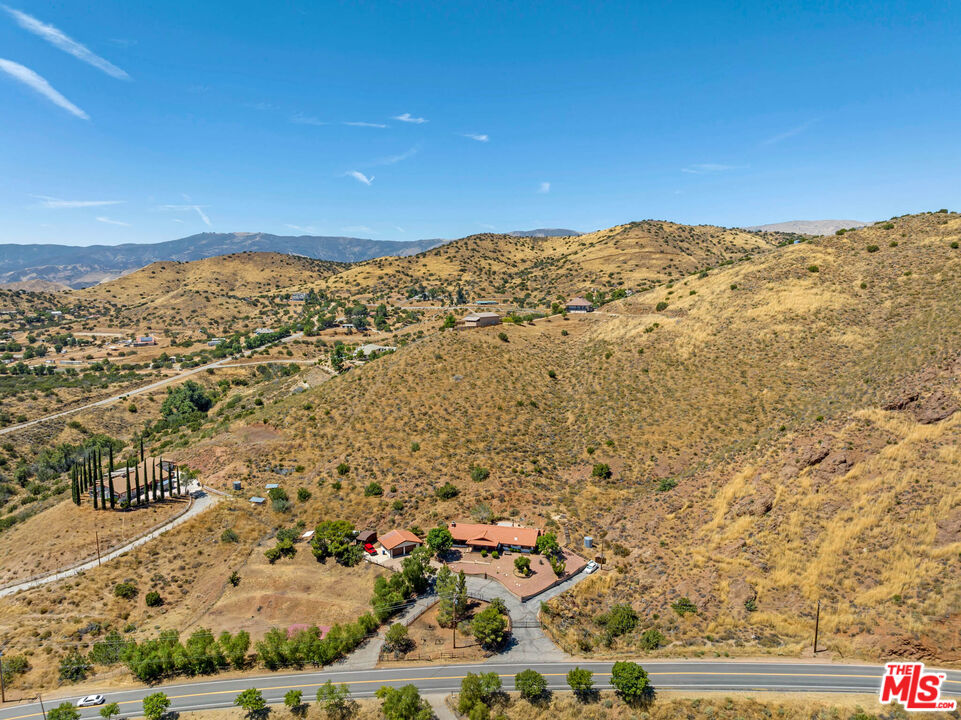 9235 Escondido Canyon Rd