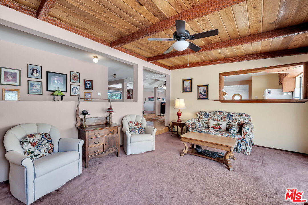 9235 Escondido Canyon Rd