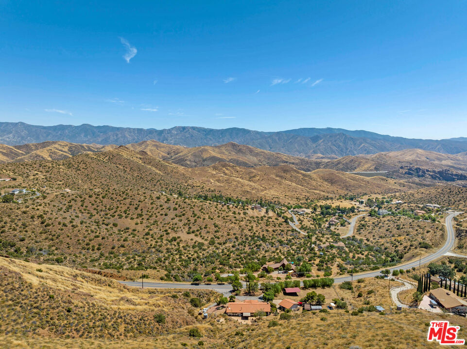 9235 Escondido Canyon Rd