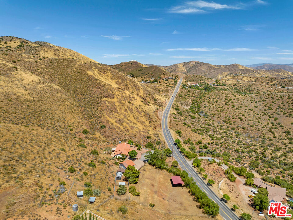 9235 Escondido Canyon Rd