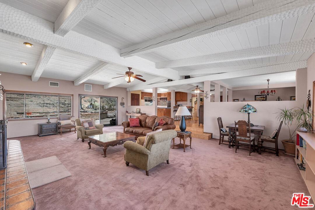 9235 Escondido Canyon Rd