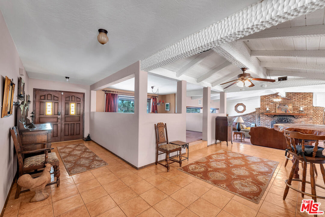 9235 Escondido Canyon Rd