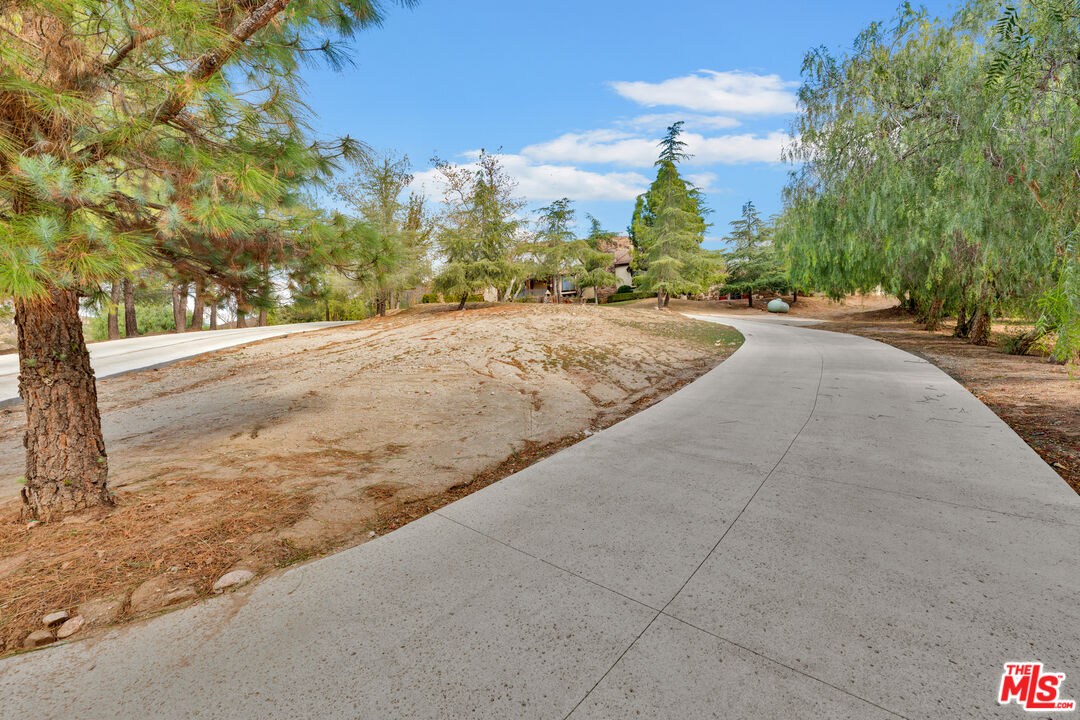 32140 Windrush Rd