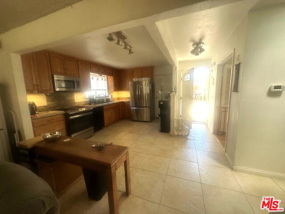 17817 Blackbrush Dr