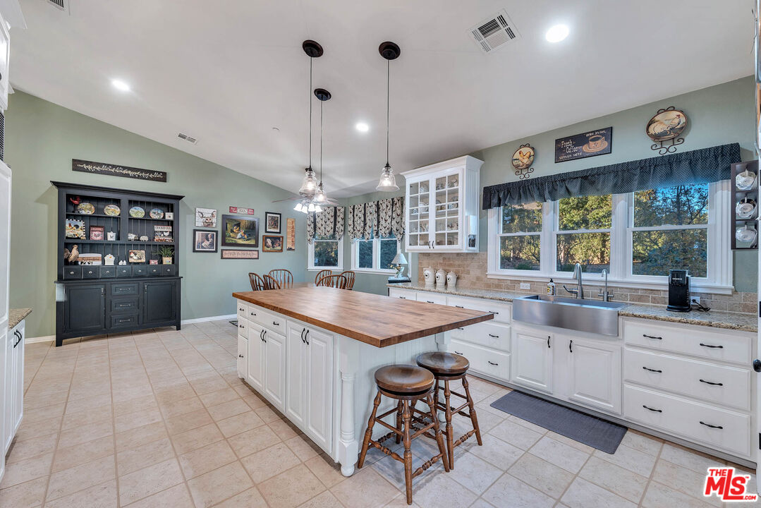 11340 Morgan Rd