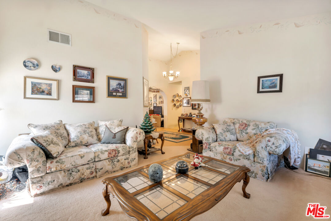 11734 Chisholm Ct