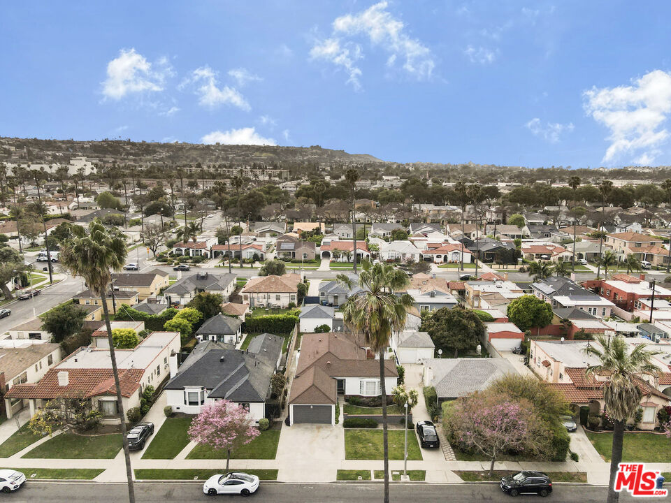 3877 Cherrywood Ave