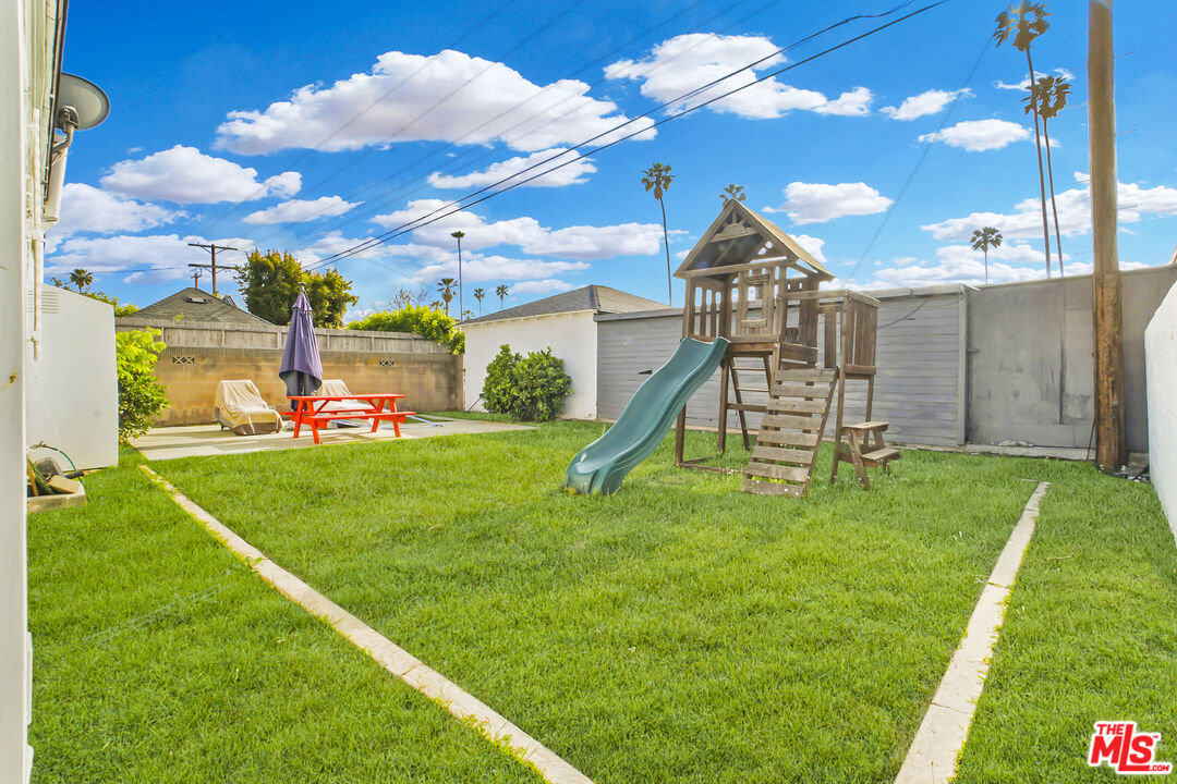 3877 Cherrywood Ave