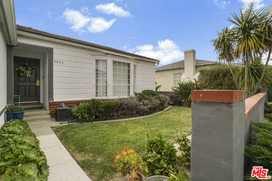 3877 Cherrywood Ave