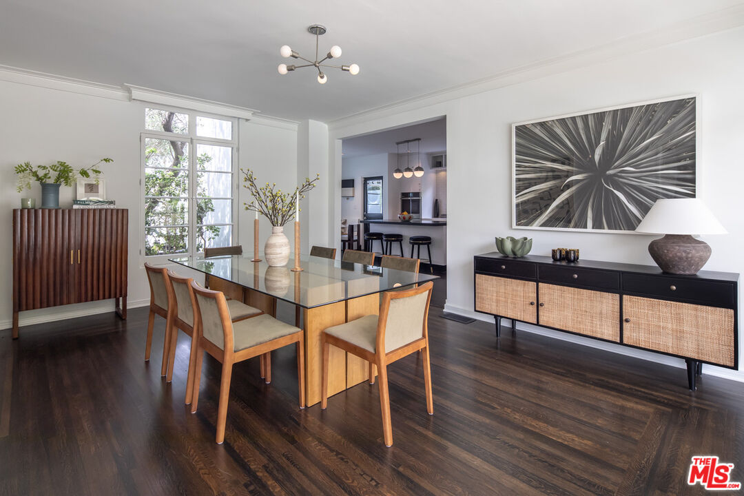 1954 Micheltorena St