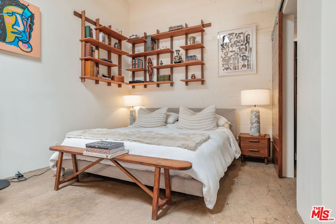 530 Molino St Unit: 213