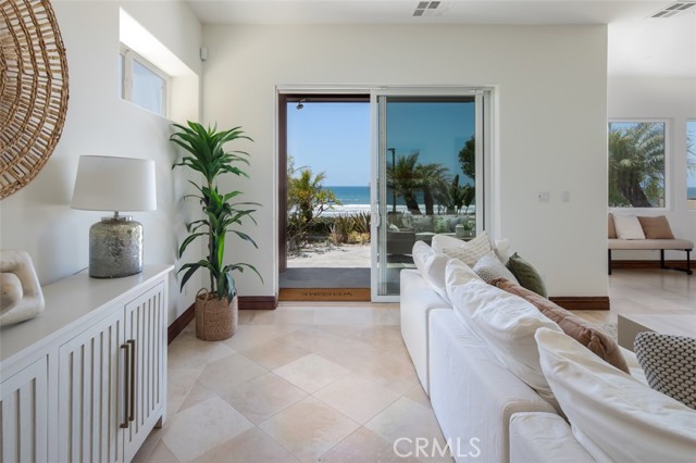 4308 The Strand