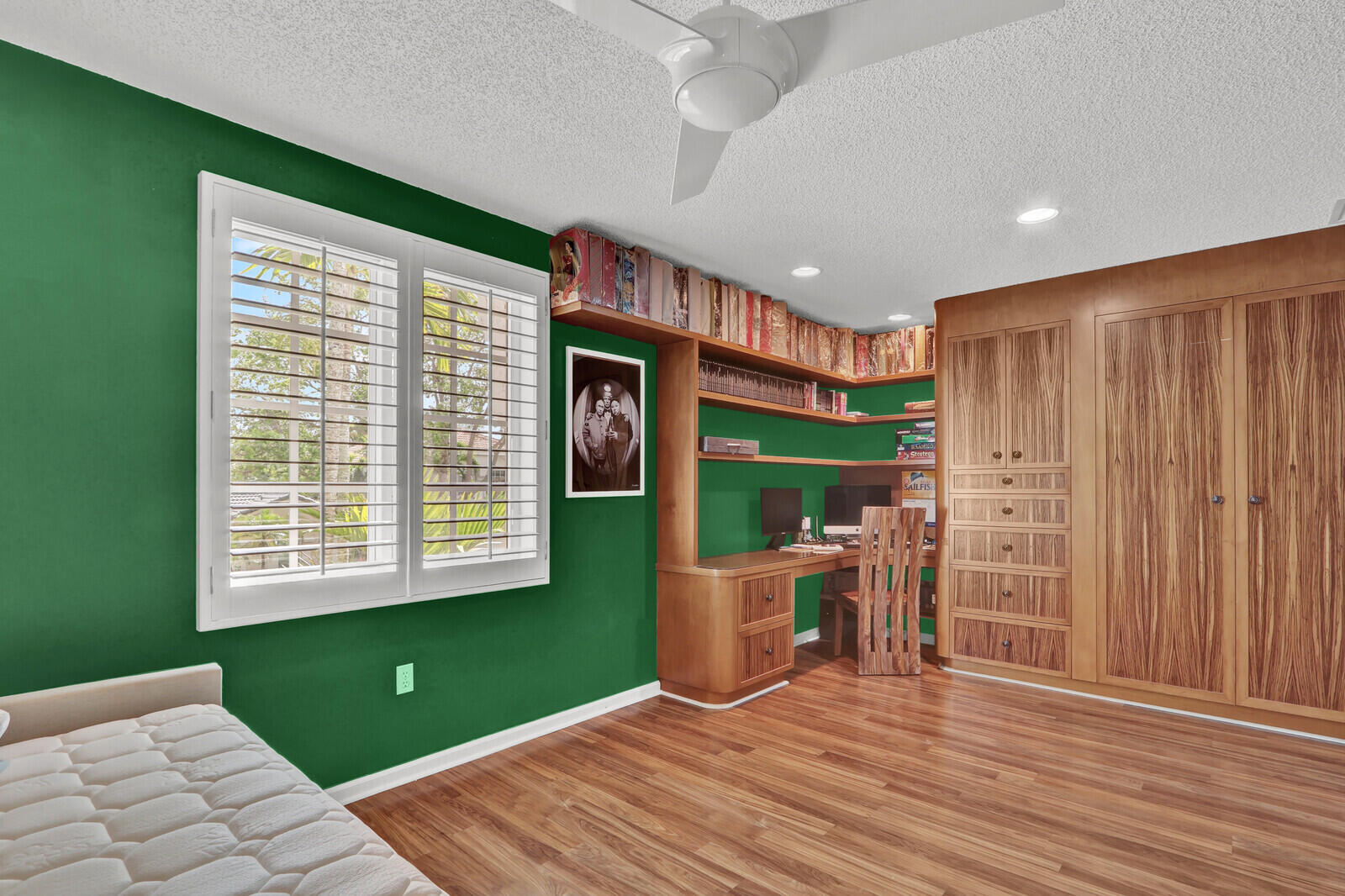 2063 Cezanne Rd
