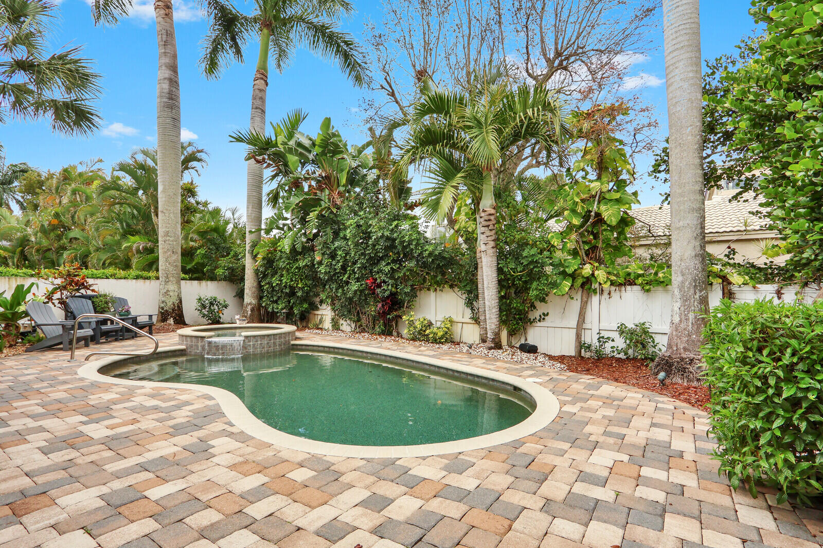 2063 Cezanne Rd