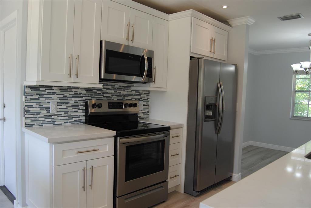 383 Evergreen Avenue