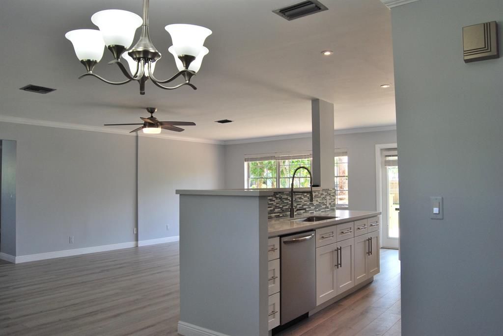 383 Evergreen Avenue