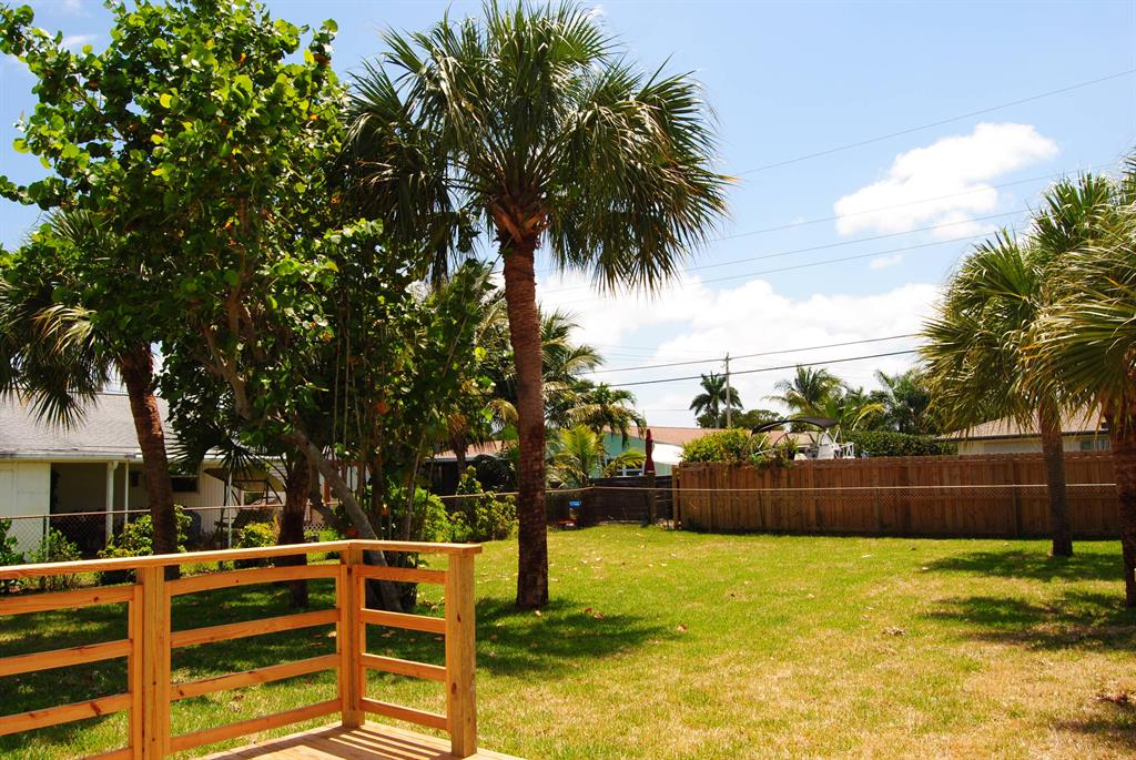 383 Evergreen Avenue