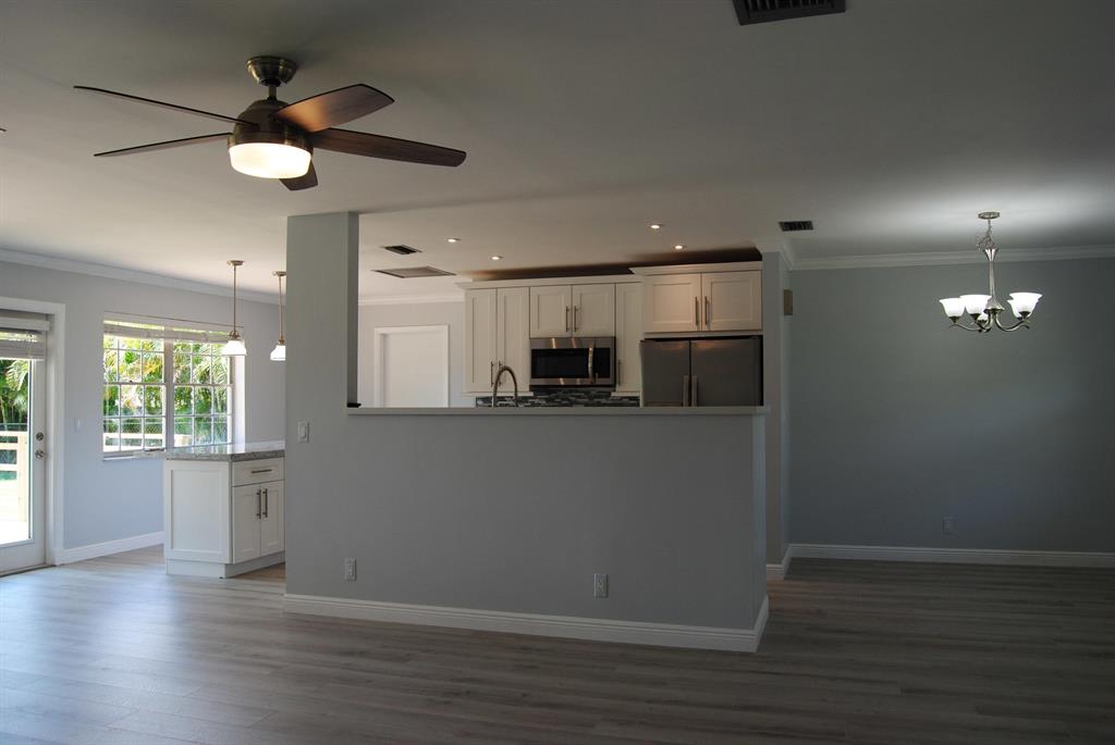 383 Evergreen Avenue