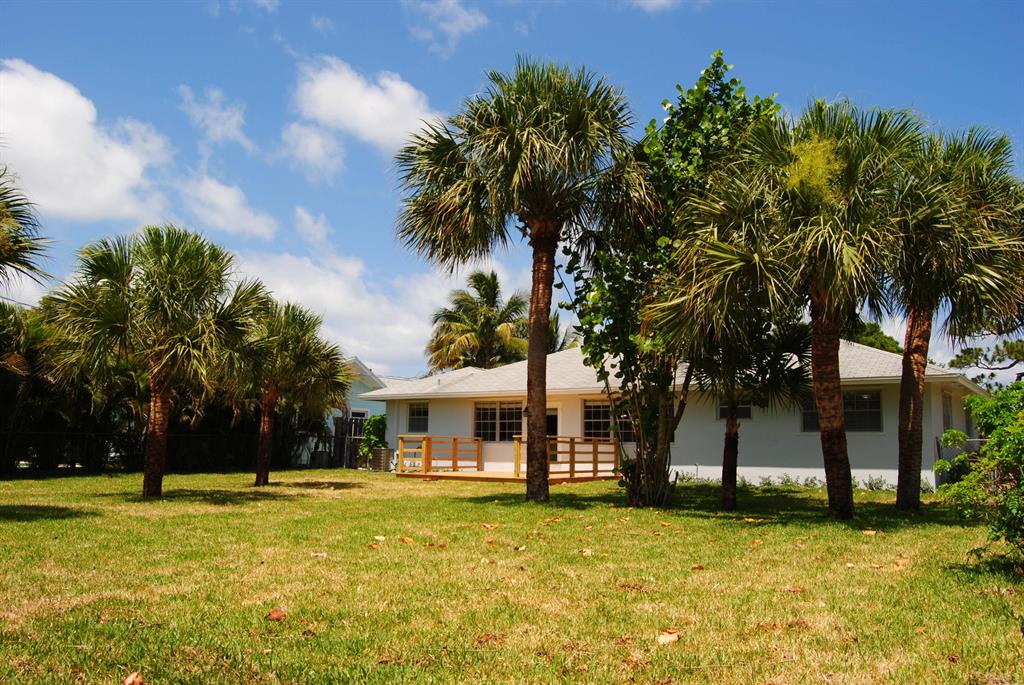 383 Evergreen Avenue